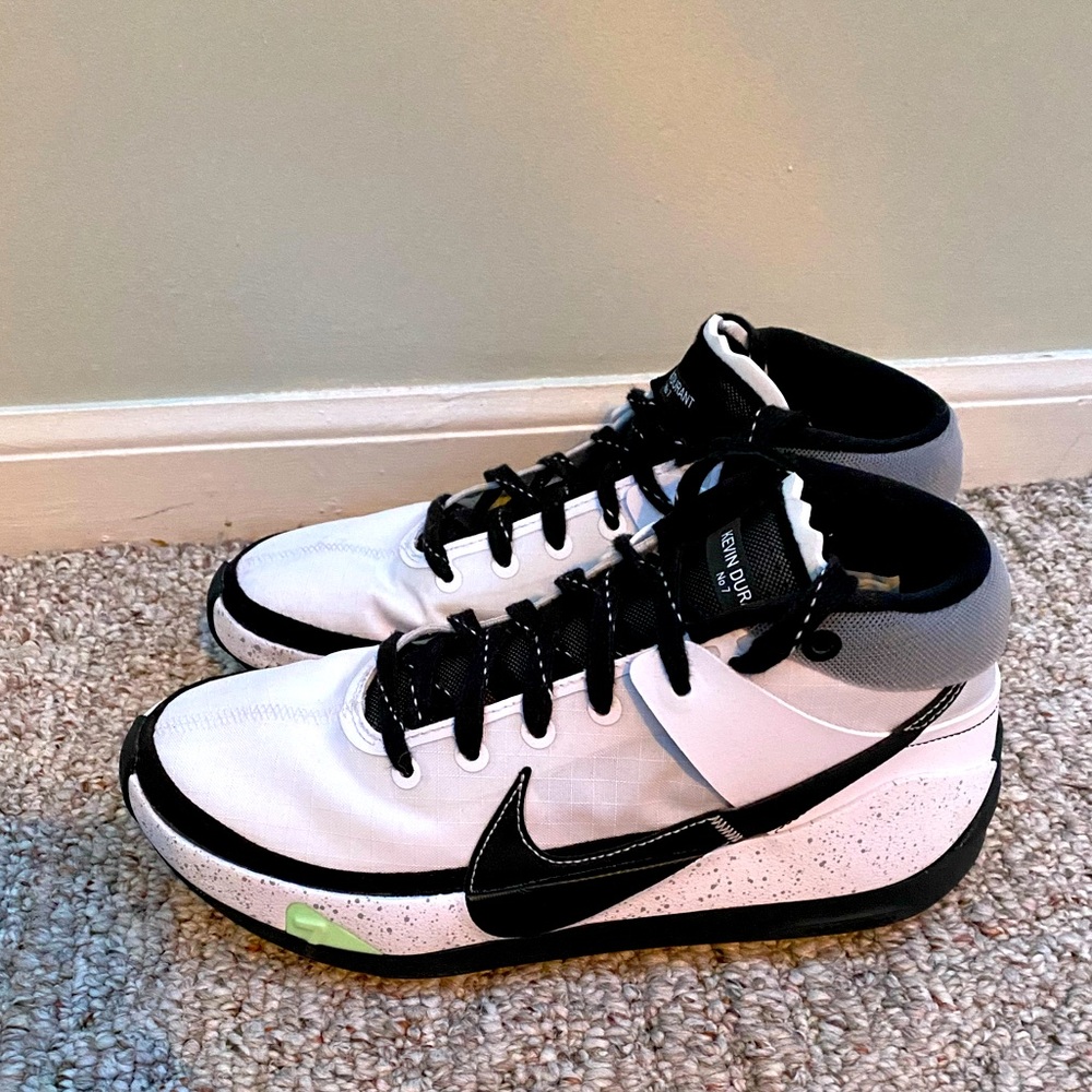 Nike KD 13 “Pure Platinum” Men’s size 7.5 Wmns 9